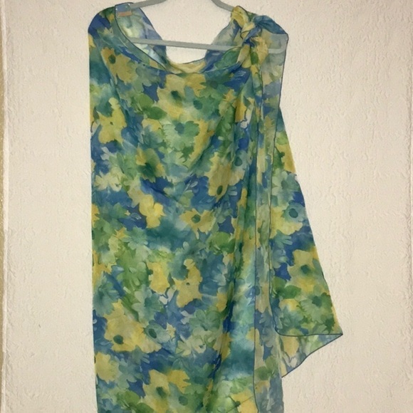 LE COVE  Floral Cover-Up Swimwear Wrap - Picture 1 of 3